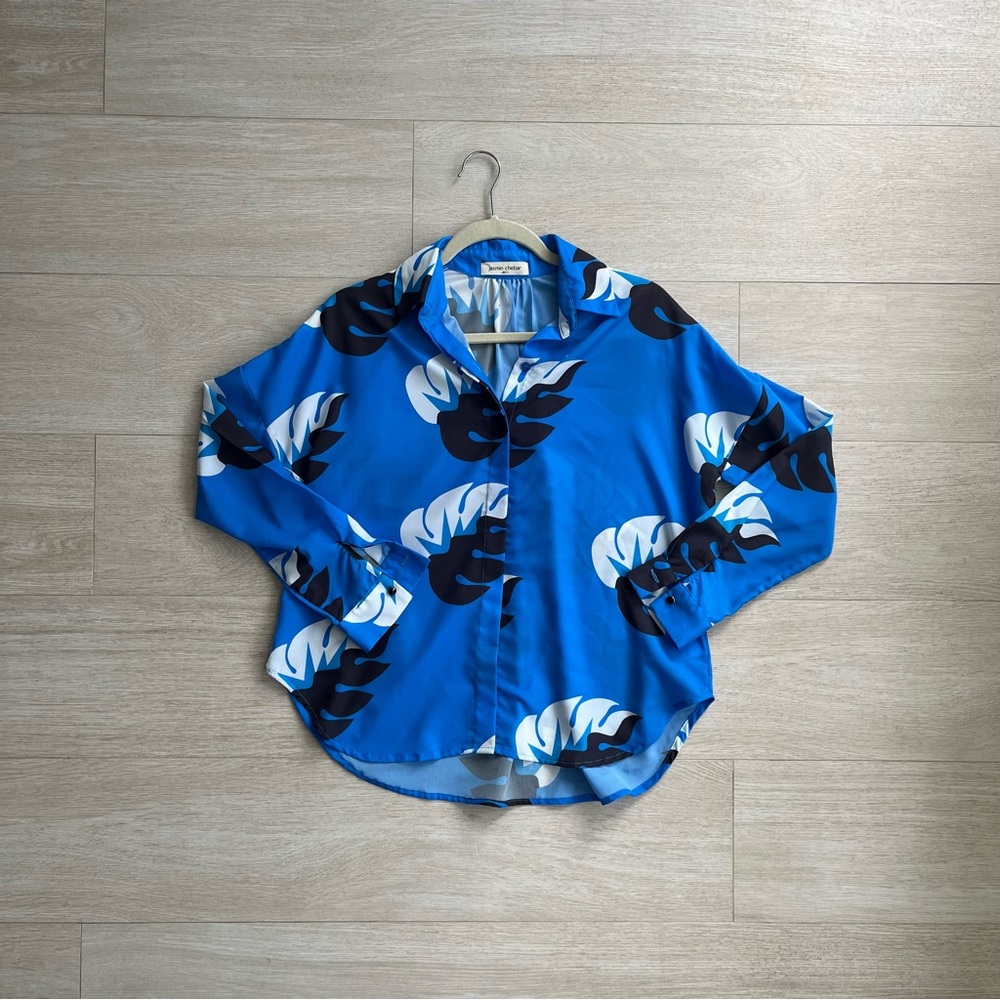 Jazmin Chebar electric blue button up shirt blouse. Button down blouse. Size 2.